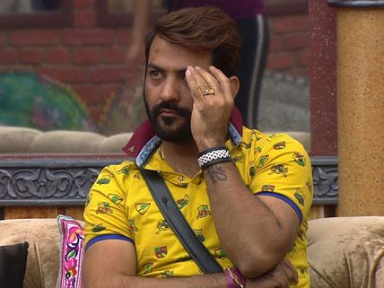 Bigg Boss 10: All Does Not Seem Good Between Manu And Indiawale!