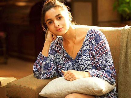 Dear Zindagi (5 Days) Box Office Collection: Rock Steady