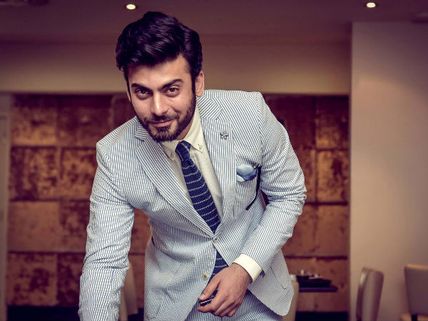 Fawad Khan To Enter Politics & Join Imran Khan's Party Tehreek-e-Insaf In Pakistan?