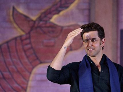 I Salute Our Prime Minister Narendra Modi On Demonetisation: Hrithik Roshan!