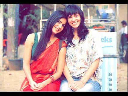 We Just Can’t Stop Drooling Over Katrina Kaif’s Saree Look From The Sets Of Jagga Jasoos!
