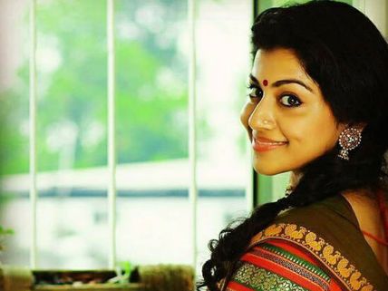 Pretham Fame Shruti Ramachandran Enters Wedlock