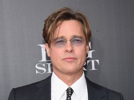 Brad Pitt Undergoing Plastic Surgery To Deal With Divorce