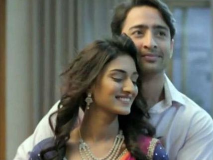 Kuch Rang Pyar Ke Aise Bhi Completes 200 Episodes; Fans In A Celebratory Mood!