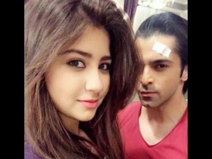 Yeh Hai Mohabbatein Spoiler: Is Sohail Blackmailing Ruhi?