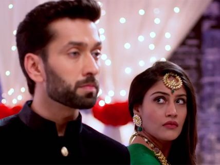 Ishqbaaz SPOILER: Shivaay & Anika's Romance Blooms Amidst Their Post-Marriage Rituals; Tia Annoyed!