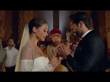 Ayushmann Khurrana & Amy Jackson Recreate Nusrat Fateh Ali Khan's Song!