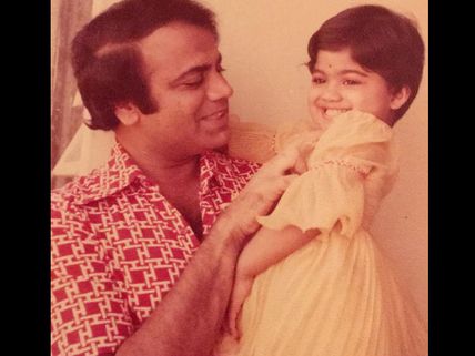 Shilpa Shetty Shares Her Childhood Picture With Late Father On His Birth Anniversary!