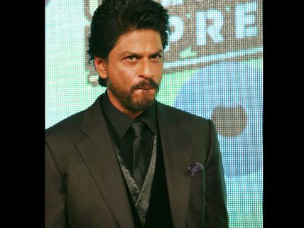 BJP Leader Slams Shahrukh Khan; Compares Him To Underworld Don Dawood Ibrahim!  