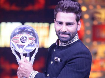 Manveer Gujjar Creates History; Becomes The First Commoner To Win Bigg Boss!