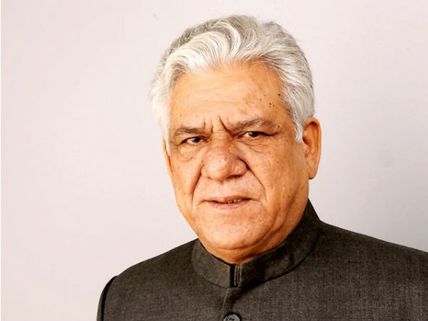 Indian & Pakistani Fans Pay Tribute To Om Puri In Toronto!