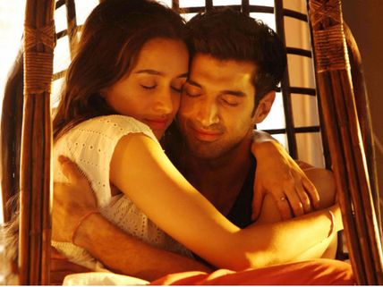 Shraddha Kapoor & Aditya Roy Kapur's 'Ok Jaanu' Gets U/A Certificate!