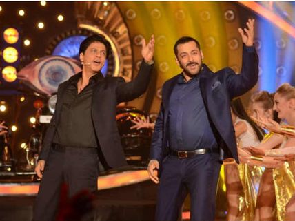 SRK-Salman Come Together Again; Shahrukh Khan To Promote Raees On Bigg Boss 10!