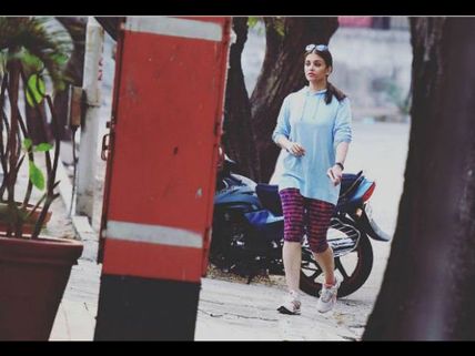 NO DIETING! Aishwarya Rai Bachchan Spotted On A Morning Walk; Looks So Fit & Fresh [Latest Picture]