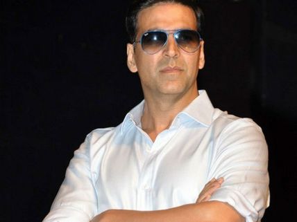 OMG! Akshay Kumar Reveals A SHOCKING Truth About Award Shows!