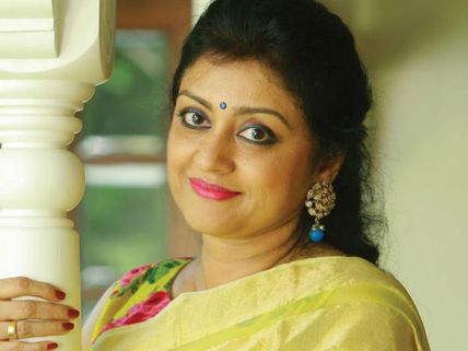 CONFIRMED! Parvathy Jayaram Not Approached For Aami! 