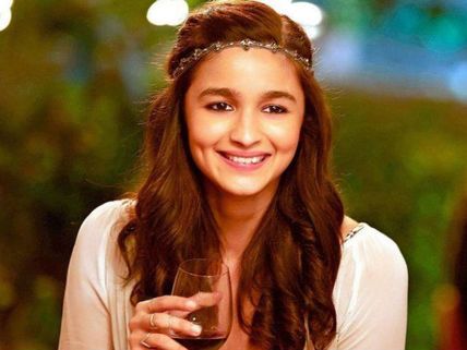 Alia Bhatt Reacts To Haters Criticising Badrinath Ki Dulhania!
