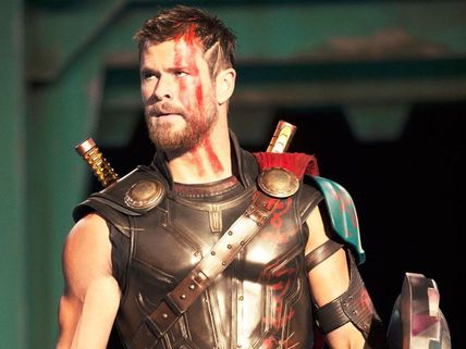 Chris Hemsworth Ditches His Signature Thor Look For Thor Ragnarok