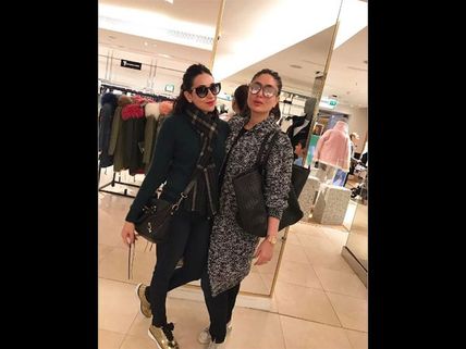 Take A Bow! Kareena Kapoor Khan Is Getting Back In Shape; See Her New Picture With Karisma Kapoor!