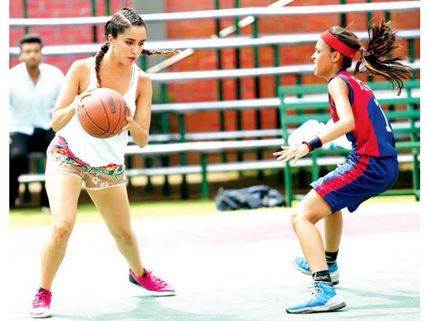 See Here! Shraddha Kapoor's First Look In 'Half Girlfriend'!