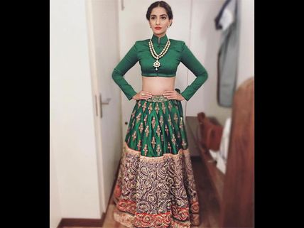 OMG! The Reason Why Sonam Kapoor Said You Might Call Me A Bimbo & A Naachne Waali But...