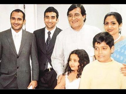 My Dad Is Doing Well, Says Vinod Khanna's Son Akshaye Khanna