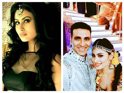Mouni Roy To Make Her Bollywood Debut Opposite Akshay Kumar?