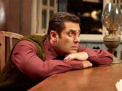 Salman Khan's EMBARRASSING Moment During The Shoot Of Tubelight; But For Us, It Is HEARTBREAKING!