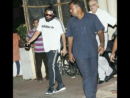 In Pictures: Ranveer Singh Gets Injured On Padmavati Set But What He Did Next Will Win Your Heart! 