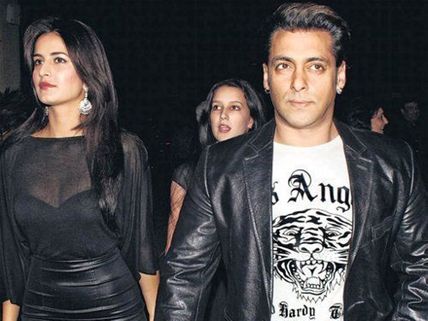 SECRET RENDEZVOUS? Katrina Kaif Spends Time With Ex-Boyfriend Salman Khan Inside His VANITY VAN!