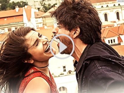 Jab Harry Met Sejal Song 'Radha' Showcases Shahrukh Khan & Anushka Sharma’s Sweetness!