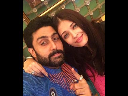 Such A Hot Couple! After A Long Time Aishwarya Rai Seen Partying With Hubby Abhishek Bachchan!
