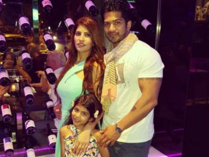 All Is Not Well Between Kasam Actor Amit Tandon & Wife Ruby!