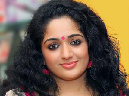 Kavya Madhavan Quits Facebook!