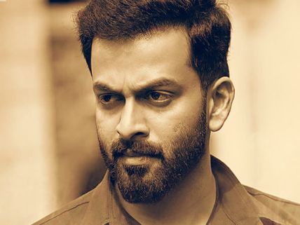 CONFIRMED: Prithviraj Turns Veluthampi Dalawa!
