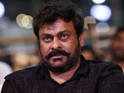 Chiranjeevi’s Sye Raa Narasimha Reddy To Be A Star-Studded Celluloid? 