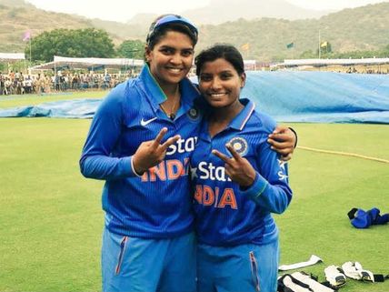 Indian Cricketers, Veda Krishnamurthy And Rajeshwari Gayakwad To Appear On Super Talk Time Show!