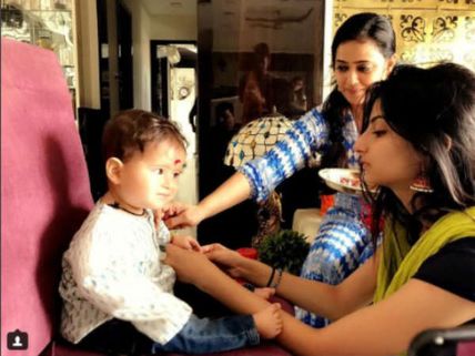 Shweta Tiwari’s Daughter Tying Rakhi To Reyansh Is The Cutest Pic You Will See On Internet Today!
