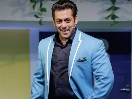 Bigg Boss 11 Launch: Here’s What Salman Khan Has To Say About Shahrukh Khan & Akshay Kumar’s Shows…