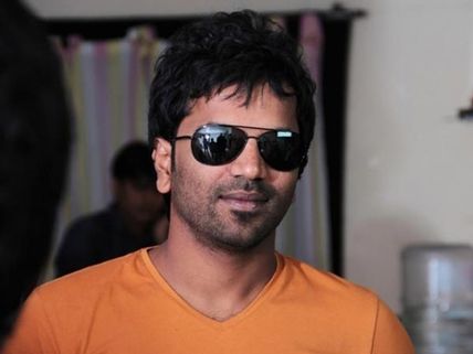 Sathish Ninasam To Enter Kollywood & Bollywood; Tweets The News Himself!