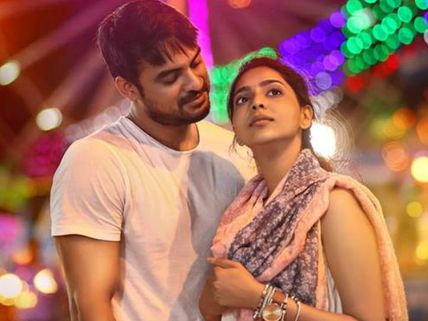 Tovino Thomas-Aashiq Abu's Mayanadhi Gets A Release Date!