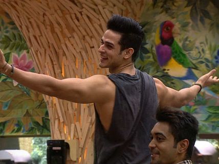 Bigg Boss 11: Here’s How Housemates React To Priyank Sharma’s Re-Entry . . .