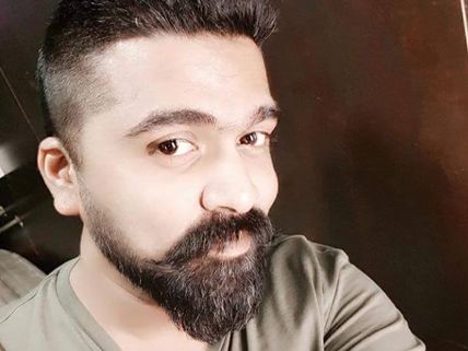 Silambarasan's New Role Of Santhanam!