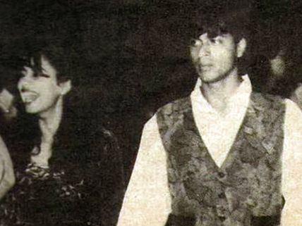 LOOK AT THEM! When Shahrukh Khan's ANGER Was Caught On Camera And Gauri LAUGHED Out Loud [Picture]