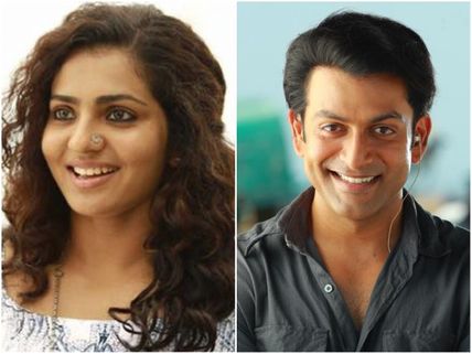 Parvathy's Big Win At IFFI 2017, Vimaanam's Intro Teaser & Other Mollywood News Of The Week!