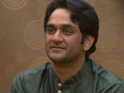 Bigg Boss 11: Vikas Gupta Enters SEMI-FINALE Week, Thanks To Arshi Khan & Viewers! 