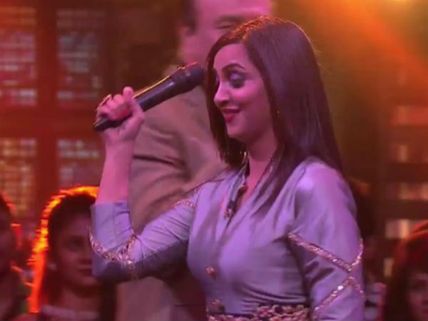 Bigg Boss 11: After Sapna Choudhary, Arshi Khan To Do An Item Song!