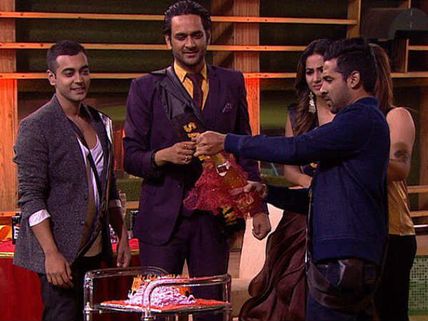 Bigg Boss 11: SHOCKING! Vikas, Hina, Shilpa & Luv Nominated; Mid-week Elimination Might Take Place!