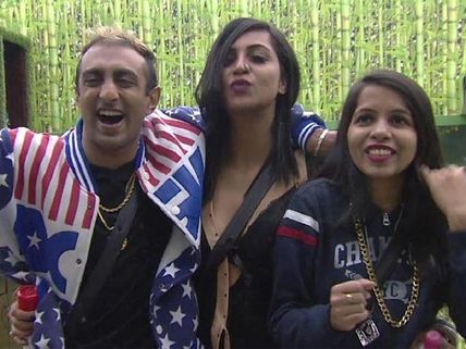 PSST! What’s Cooking Between Bigg Boss 11’s Akash Dadlani & Dhinchak Pooja?