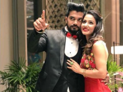 MAGICAL MOMENT! Hina Khan & Her BF Rocky Perform In Sri Lanka; Rocky Thanks Her For Inspiring Him!